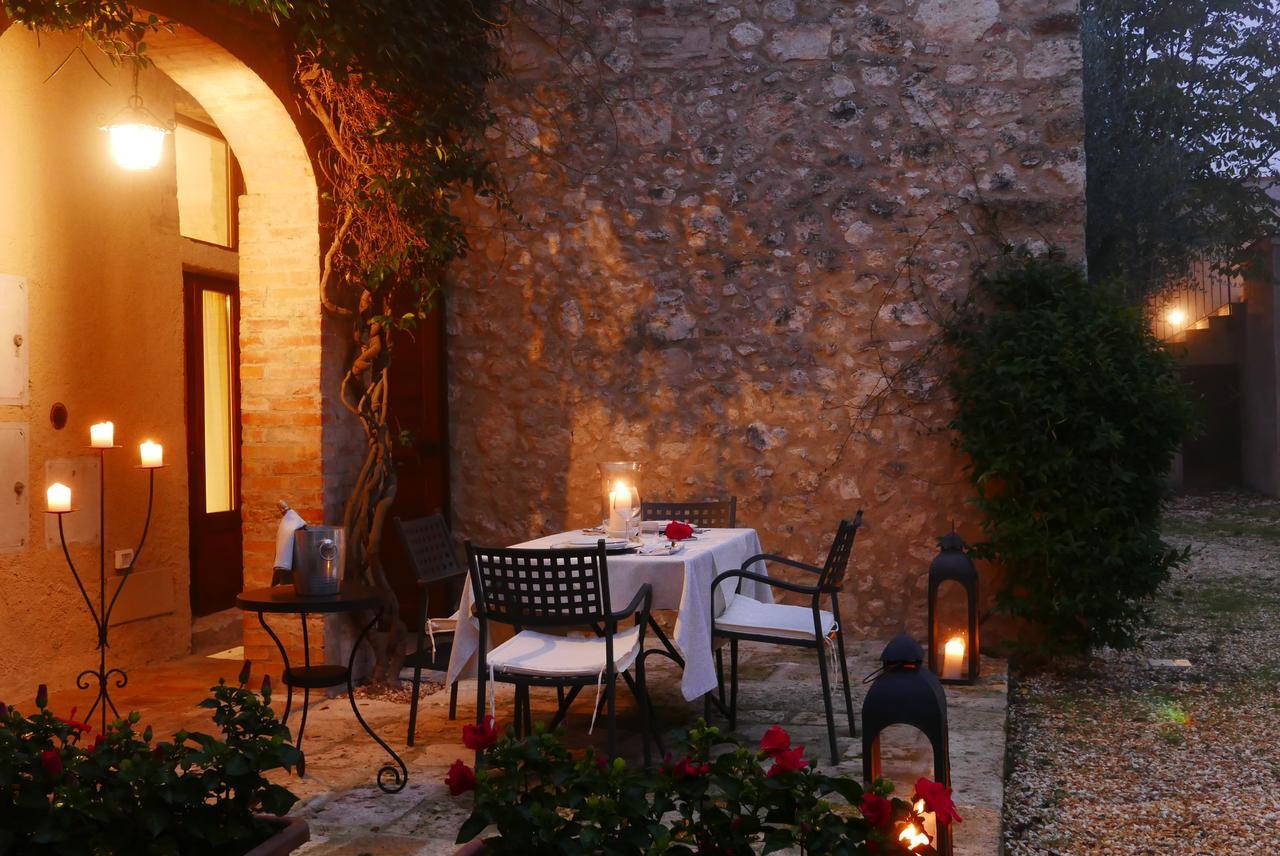 Agriturismo La Pieve Колле-ди-Валь-д'Эльса Экстерьер фото